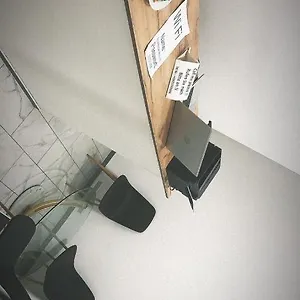 Apartman Merdian, Bécs